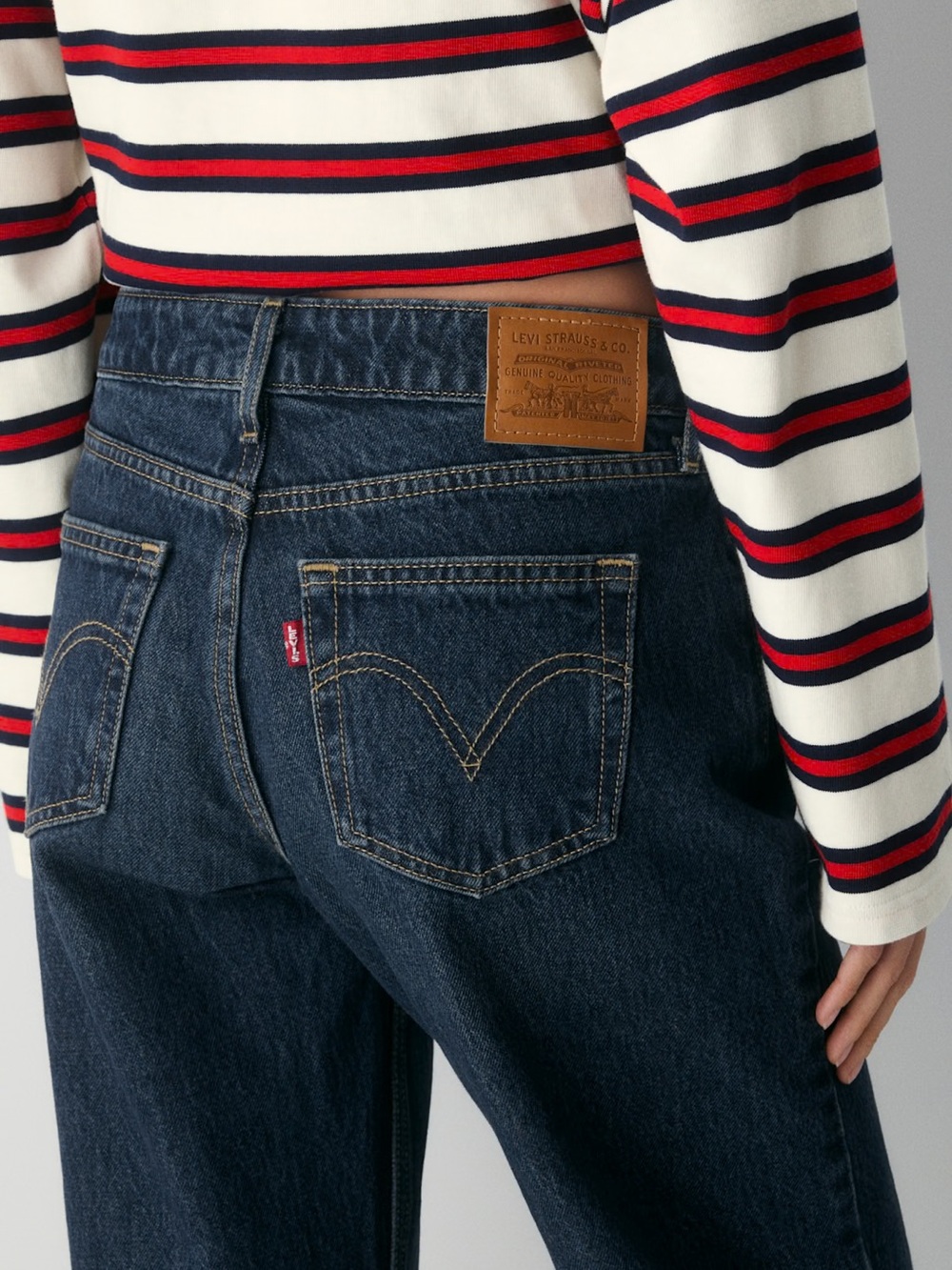Levi's Women's Low Loose Jeans in Tomorrow Morning - Picture 2 of 4